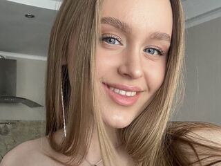 camgirl showing pussy BonnyWalace