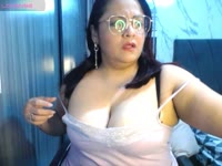 I am very hot girl, like play like shows, enjoy my body and my show online