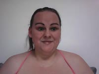 Hi ik ben Sabrina een 40+ rubens type dame. Ik ben gebonden maar wij hebben een open relatie met elkaar wij zijn ruimdenkend. Ik vind het geil om met onbekende hier lekker te kletsen over erotiek.