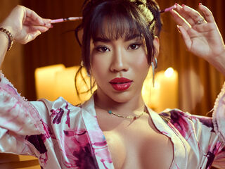 cam girl masturbating with vibrator EvaParkert