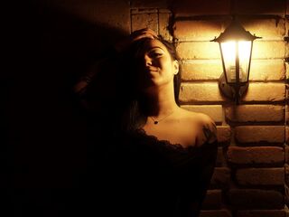 adult chat room IzzaBellaNova