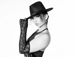 bedroom web cam VeraBellucci