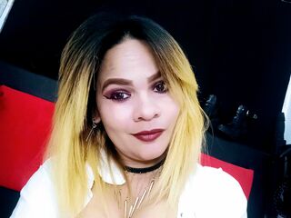 webcam girl bdsm live cam BellucciSarah
