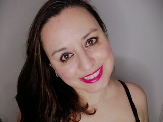 naked webcamgirl photo AdelaAlbaNatural