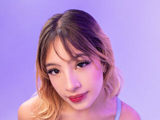 sexy camgirl AlannaMilan