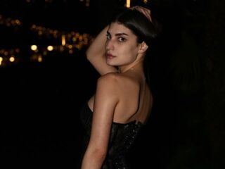 nude webcam girl AlfredaTrisler