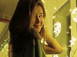 cam girl masturbating with vibrator AliceBrew