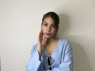camgirl webcam picture AlishiaCowlin