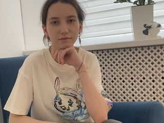 mastubating web cam girl AmyCoxe