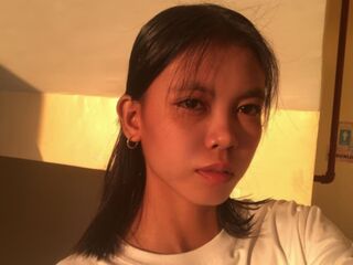 masturbating webcamgirl AnnahGrace