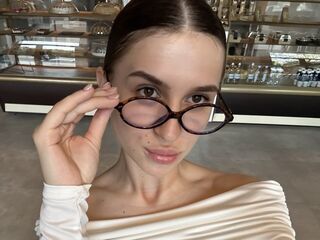 hot chat room AriaMonro