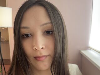 naughty cam girl masturbating with dildo BellaRomanov
