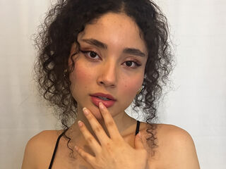 hot girl webcam BellaVuitton