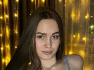 girl camsex BernardineCaiafa