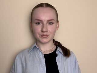 camgirl live sex photo BettyannGrenon