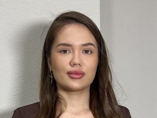 beautiful webcam girl CammieLosecco