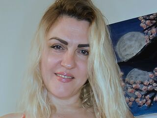 free live chatroom CandanceSmith
