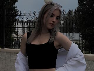 topless webcam girl CassyHouard