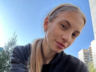 fingering webcam girl CatherynBigger