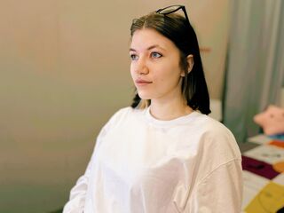 shaved pussy cam CathyBarnes