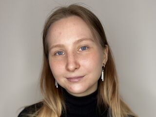 camslut fingering pussy ChantellHammett