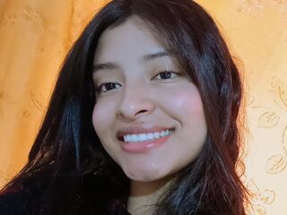 webcam strip tease show ChloeRocher