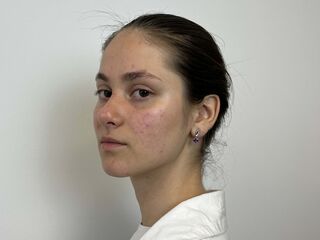 beautiful girl webcam ChrisYurchak