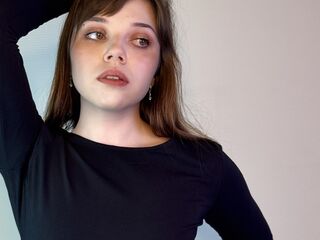 masturbating camgirl ChrissyHolgerson