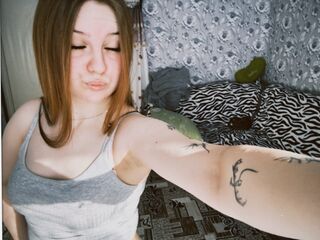 camwhore masturbating with vibrator ClaraWeston