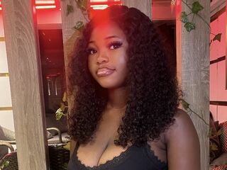 hardcore live show CreamieNelly