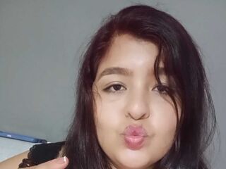 girl shaving pussy DahliaLee