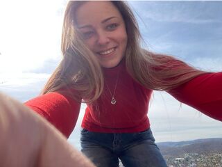 naughty camgirl masturbating DeeLorrie