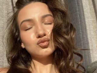 girl webcamsex DinaSweeny