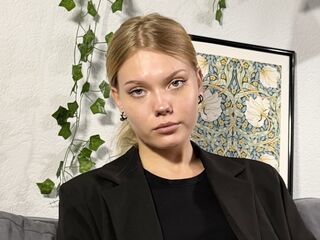 hot girl cam video DonellaAndra