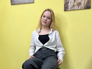 shaved pussy web cam EleneBurchard