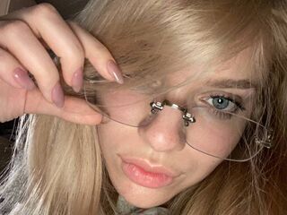 hot cam hooker ElwynaCreason