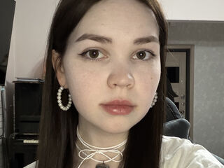 nude webcam girl EmilyCarler