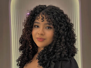 mastubating web cam girl EmilyJey