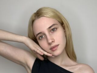 sexy webcam girl EmmaHurriet