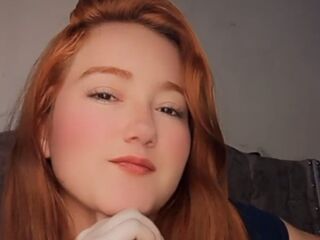 camslut topless EstrellaBright