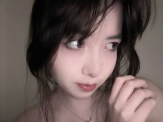 hot cam girl masturbating with dildo EvaFialka