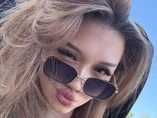 cam girl chat room GailMayette
