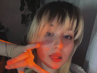 topless webcamgirl HanFiorini