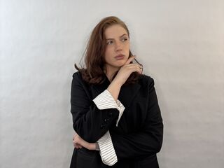 live webcam model IzolaDonawa