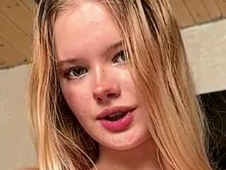 chat room live webcam JeannettaCeraos