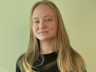 camwhore shaving pussy JeniferFerrarini