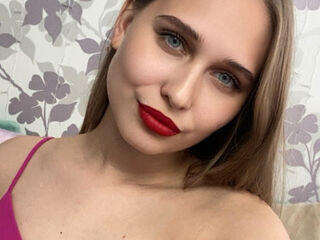 cam girl masturbating with vibrator JessLuxury