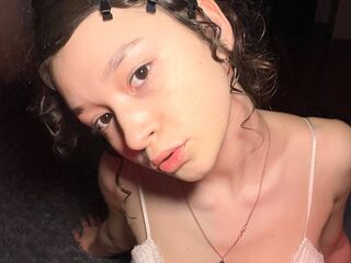 erotic cam JolynnOssman
