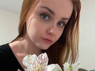 naked webcamgirl KendalOrsen