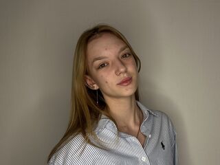 fingering webcamgirl KeshaCornett